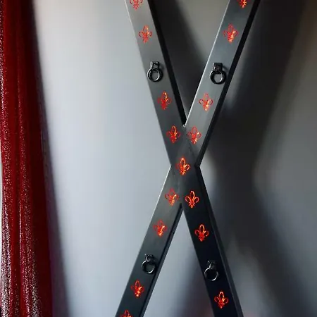 Le Donjon Bdsm Port Nature Village Cap D'agde Naturiste *